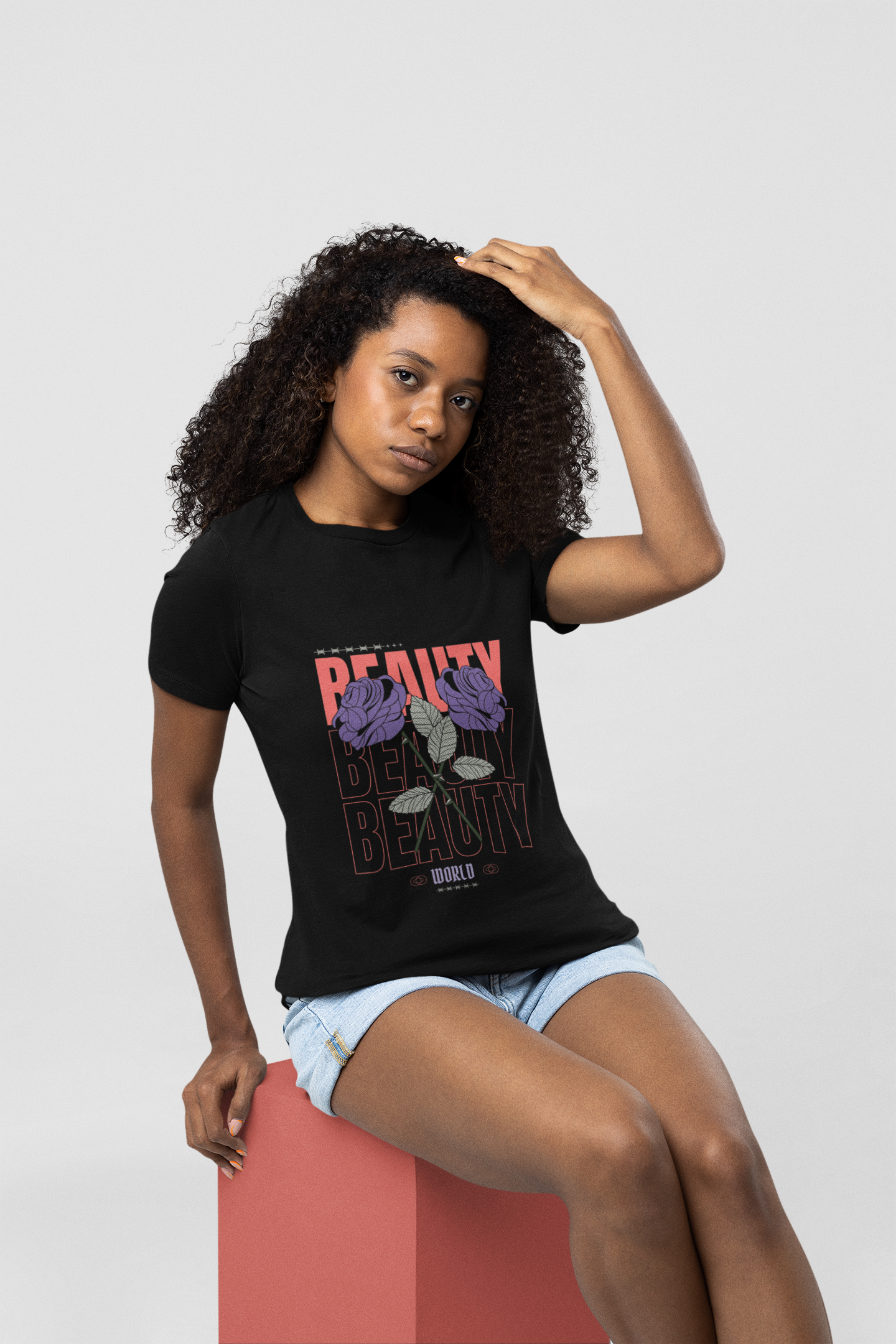 WOMEN'S T-SHIRT BLACK: REALITY