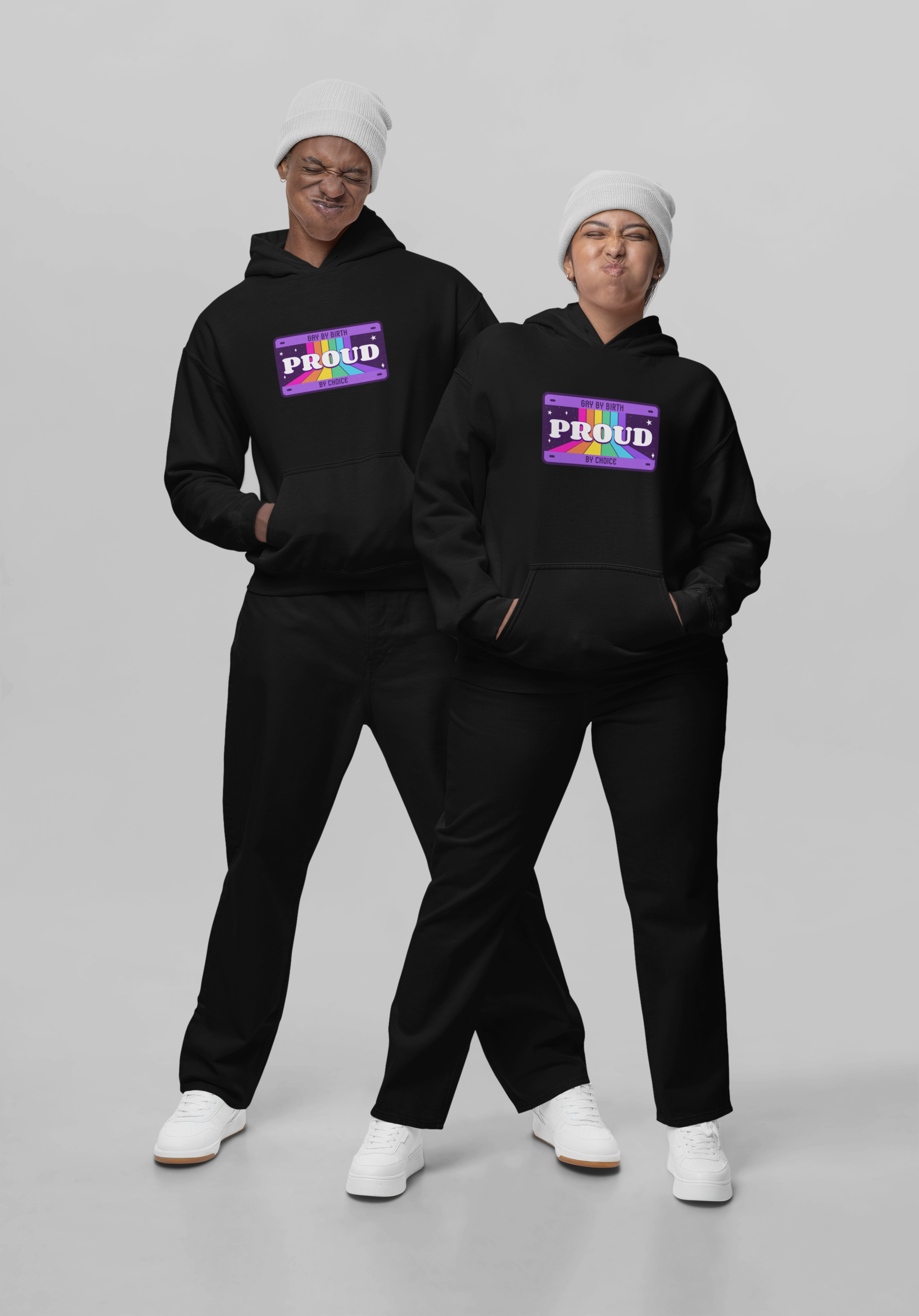 HOODIE BLACK: PROUD