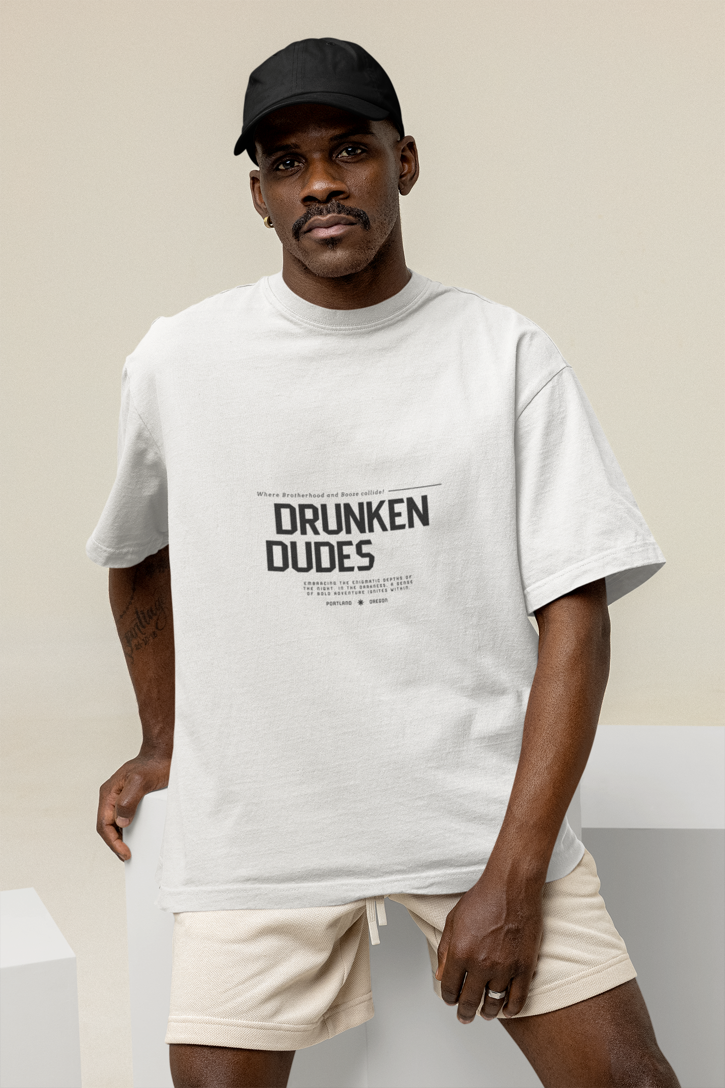 OVERSIZED TSHIRTS WHITE: DRUNKEN DUDES