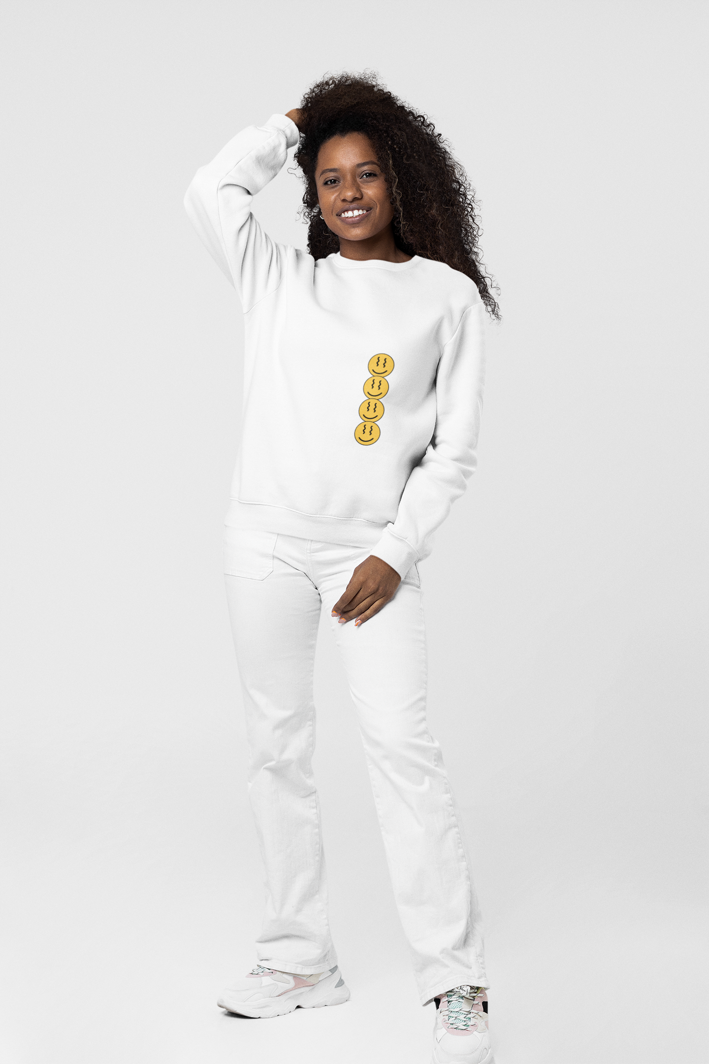 SWEATSHIRTS WHITE: SMILEY EMOJI