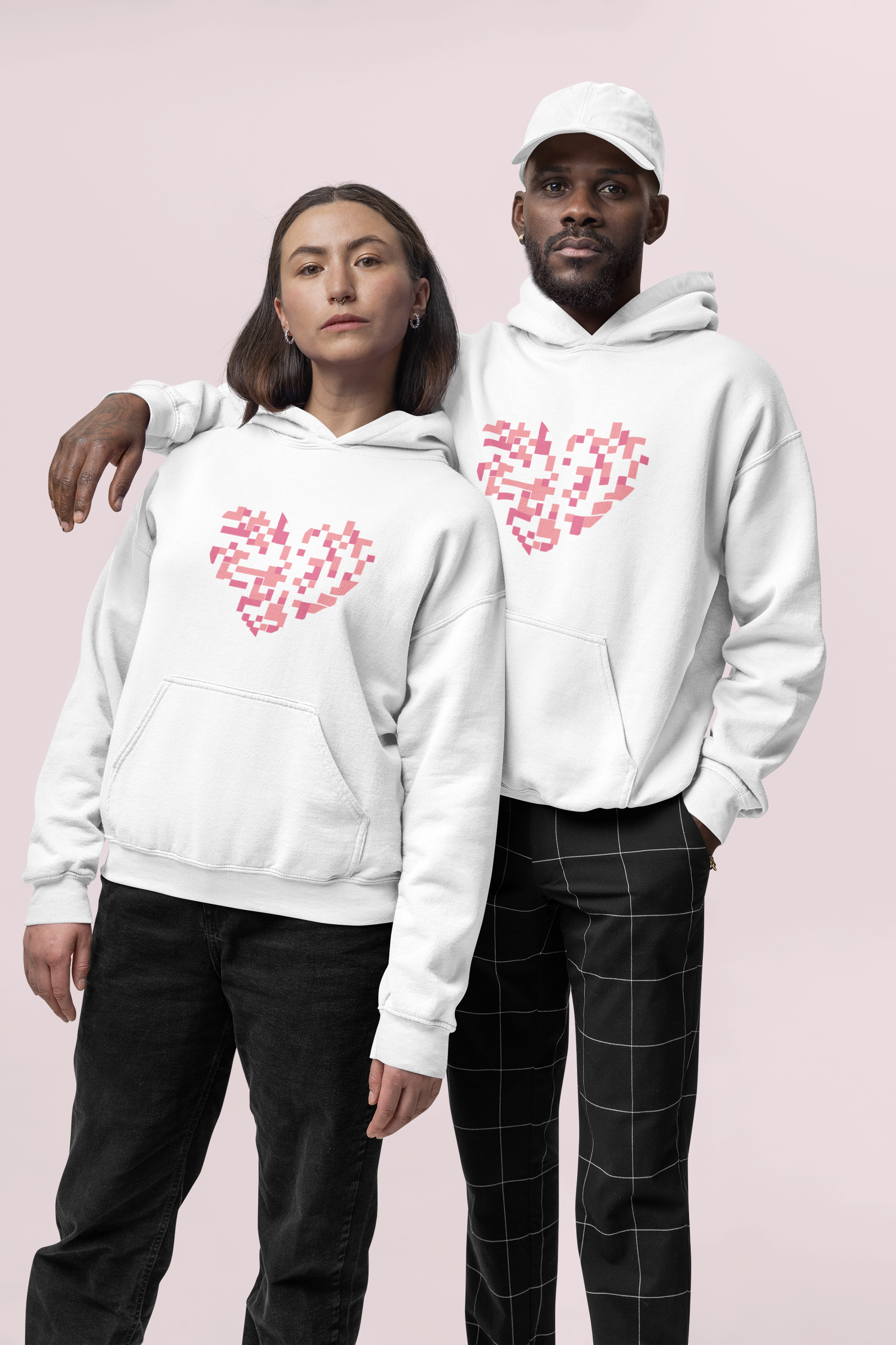 HOODIE WHITE: HEART PATTERN