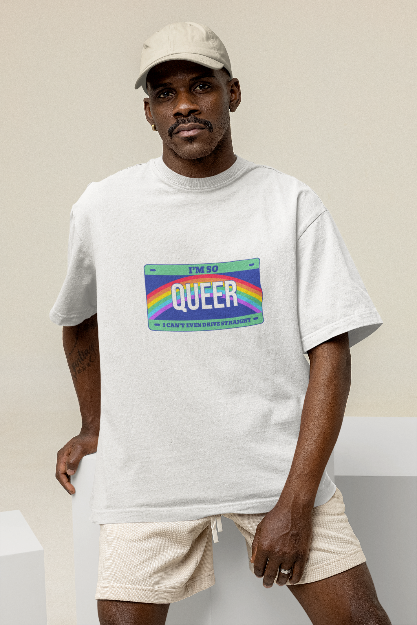 OVERSIZED TSHIRTS WHITE: QUEER