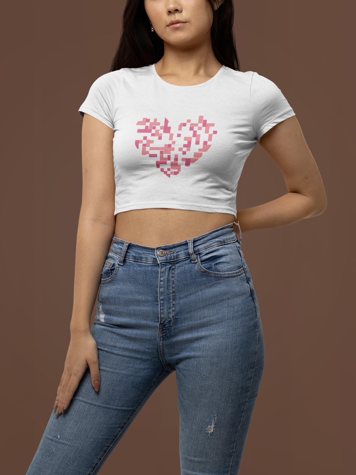 CROP TOP WHITE: BIG HEART AT CENTER