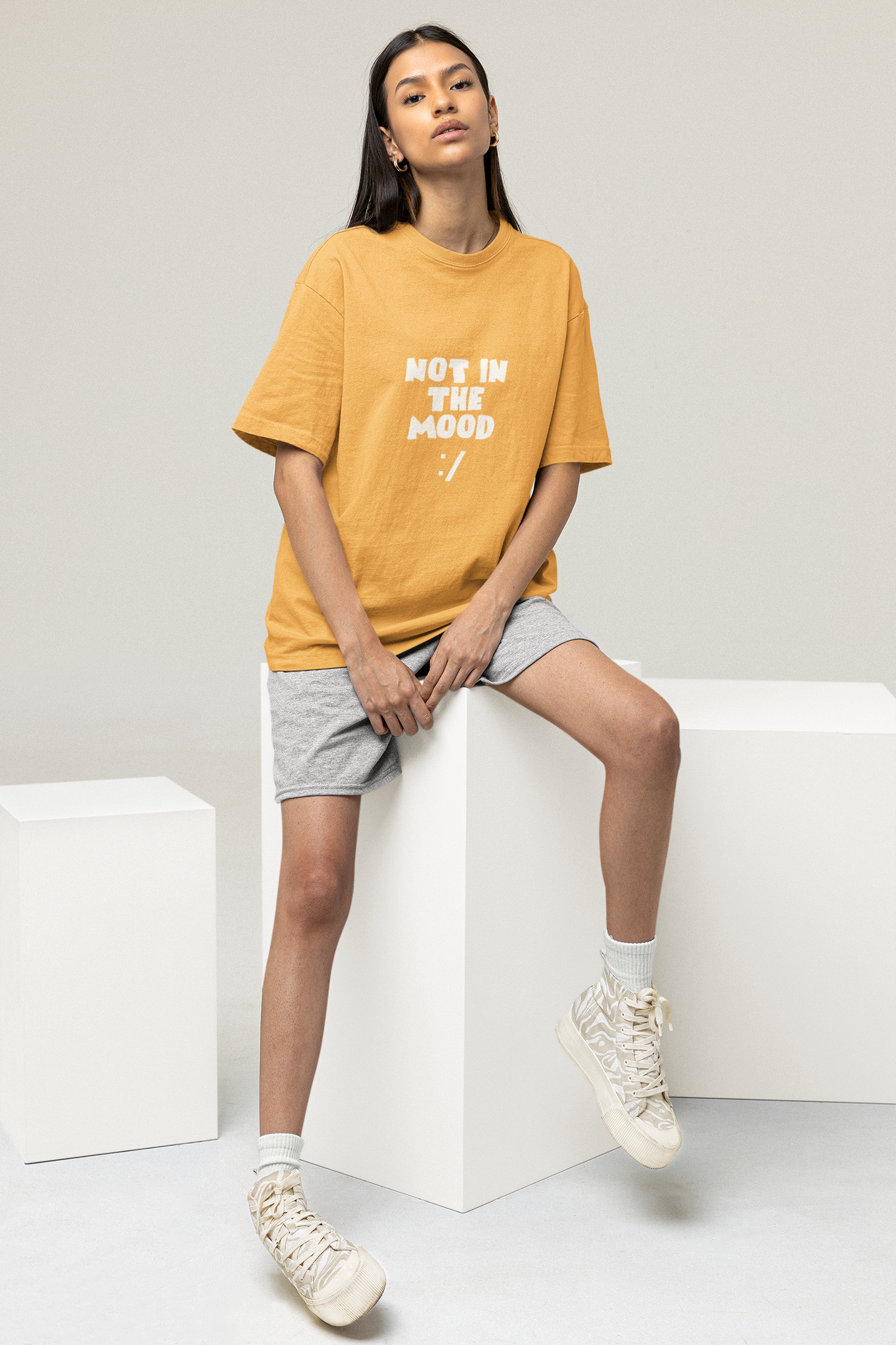 OVERSIZED TSHIRTS YELLOW: NOT IN MOOD