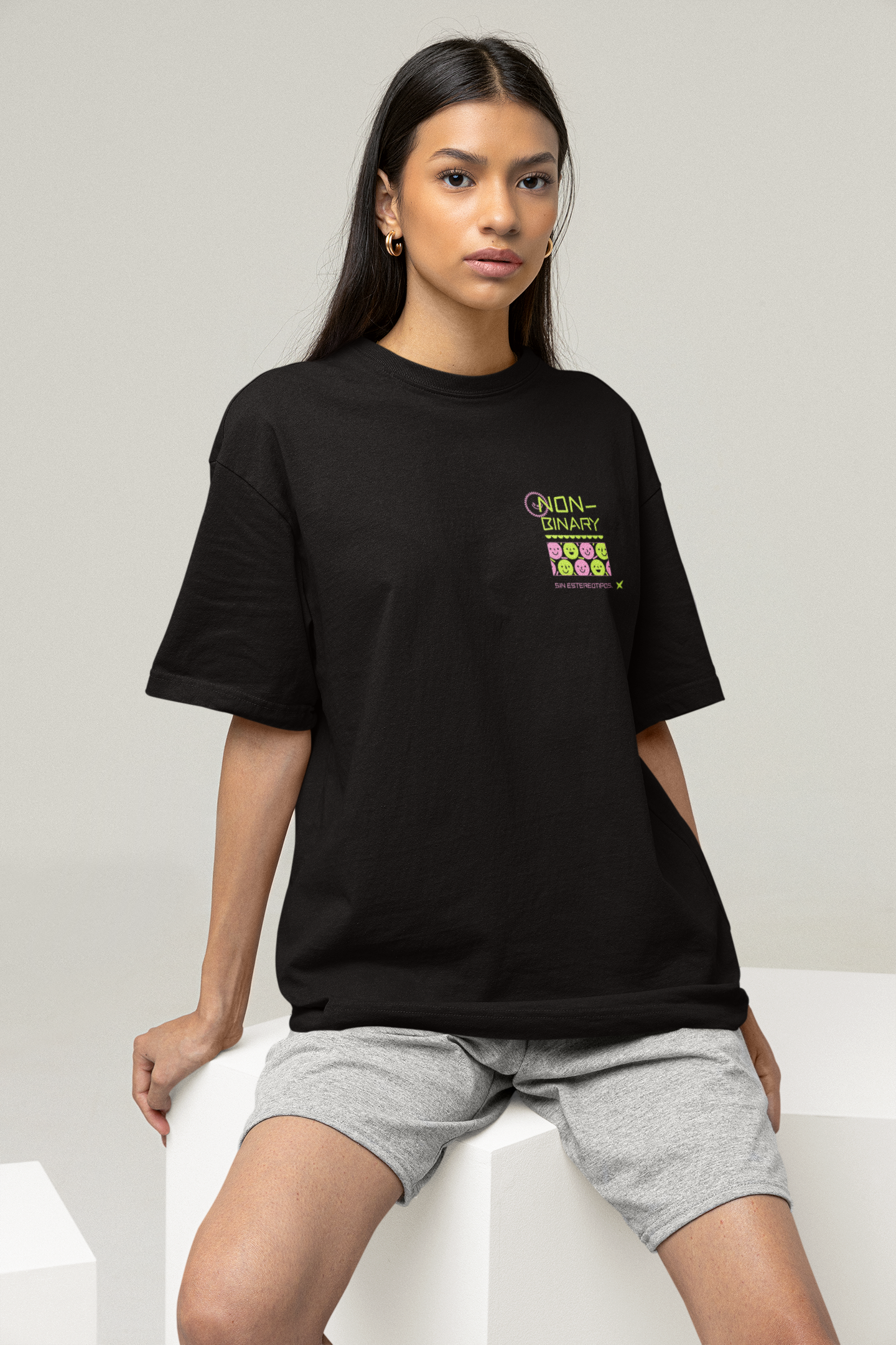 OVERSIZED TSHIRTS BLACK: NON BINARY